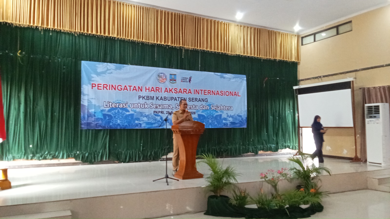 H. Hanafiah, Sekretaris Dinas Pendidikan dan Kebudayaan Kabupaten  Hari Aksara Internasional Jadikan Alternatif Solusi Anak Tidak Sekolah